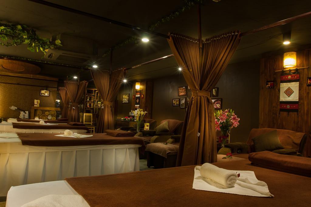 Viet View &